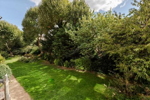 2 bedroom flat for sale, Sutherland Avenue, Maida Vale W9