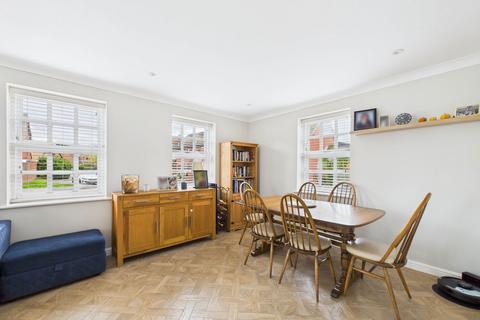 undefined, Oak Tree Way, Horsham RH13