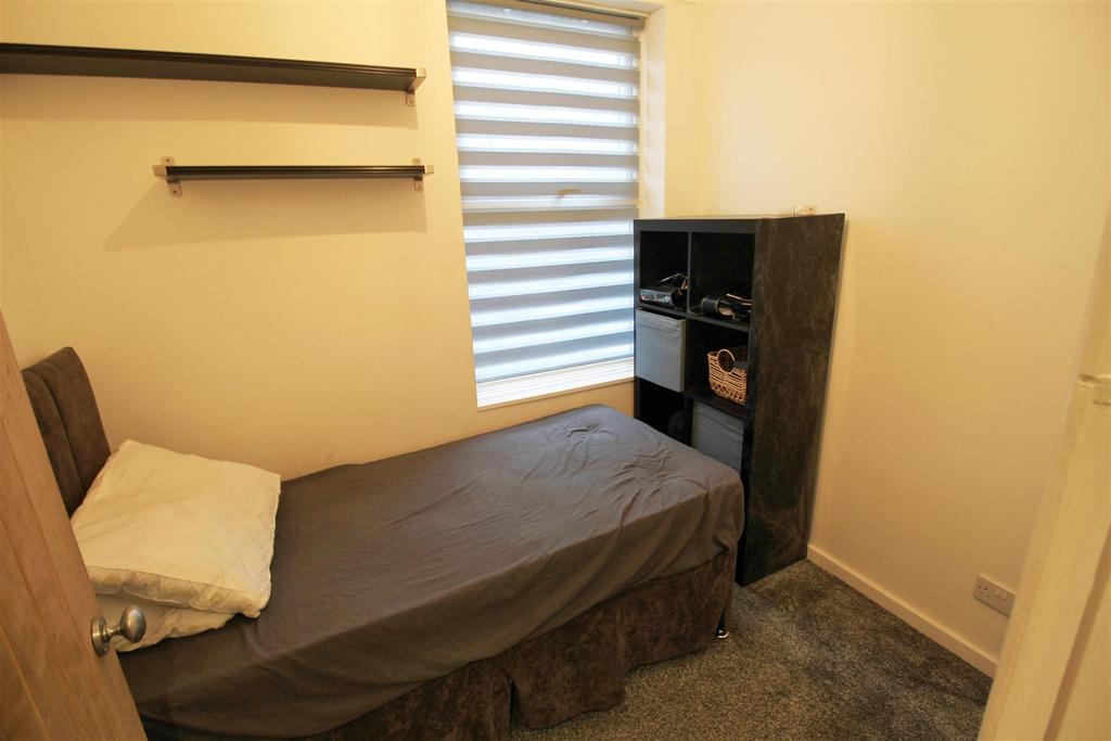 Bedroom 2.jpg