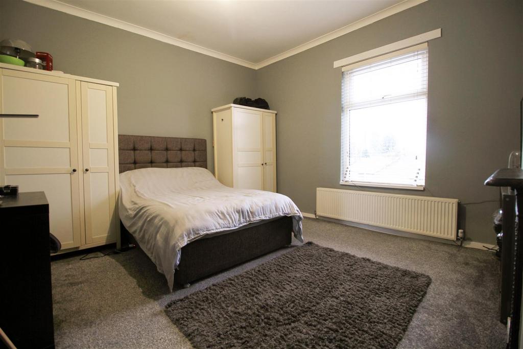 Master bedroom.jpg