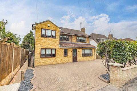 4 bedroom detached house for sale, Nightingale Way, Denham UB9