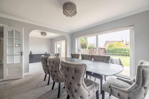 4 bedroom detached house for sale, Nightingale Way, Denham UB9