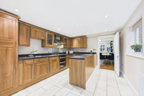 undefined, St. Leonards Road, Horsham RH13