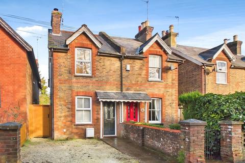 St. Leonards Road, Horsham RH13