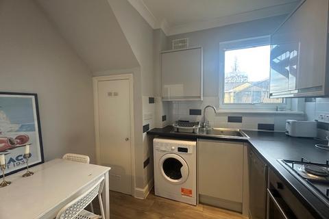 3 bedroom duplex to rent, Brick Lane, Shoreditch, London E1