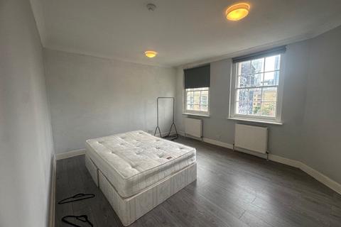 3 bedroom duplex to rent, Brick Lane, Shoreditch, London E1