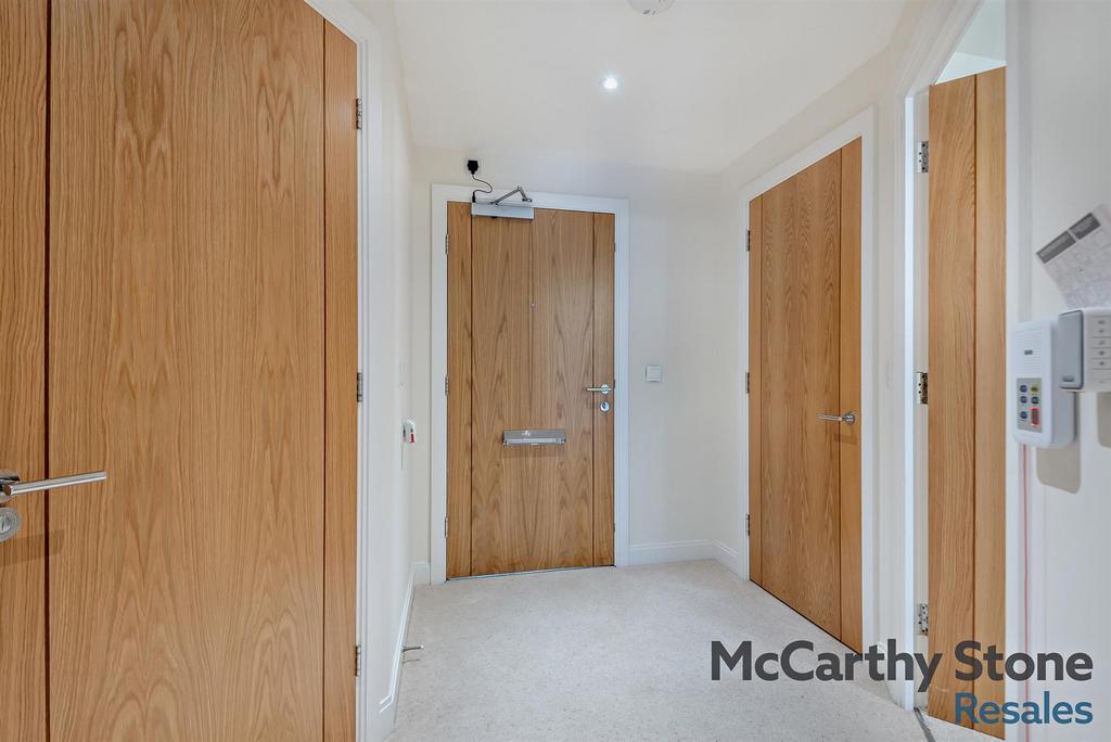 8669343-interior10-800.jpg