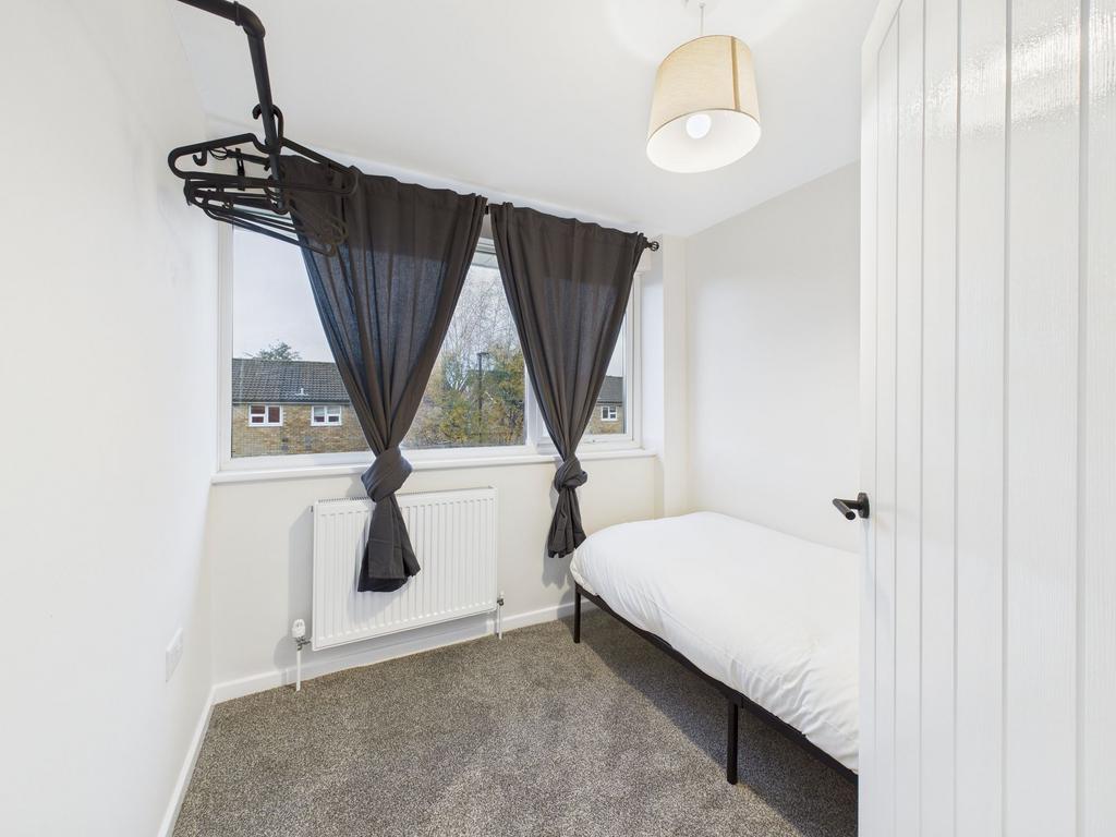 Bedroom/Home Office