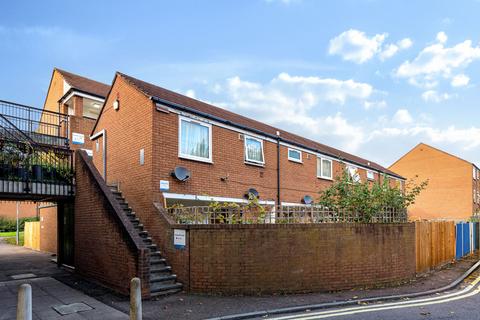 1 bedroom apartment for sale, Pasley Close, London