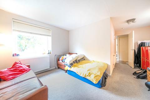 1 bedroom apartment for sale, Pasley Close, London