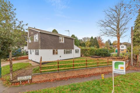 4 bedroom detached house for sale, Fromer Road, Wooburn Green, HP10