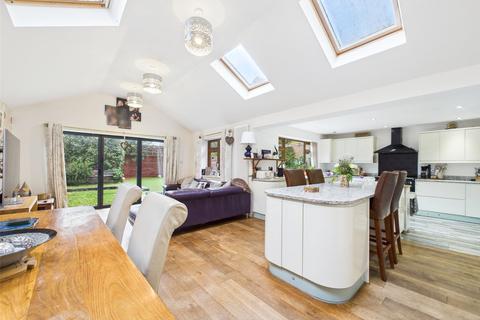 undefined, Bristol Road, Quedgeley, Gloucester, Gloucestershire, GL2