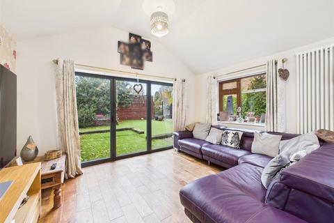 undefined, Bristol Road, Quedgeley, Gloucester, Gloucestershire, GL2