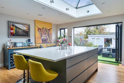 3 bedroom end of terrace house for sale, Windsor Road, Alresford, Hampshire, SO24