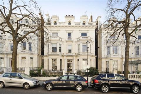 undefined, Holland Park, London , W11