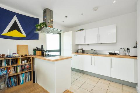 1 bedroom flat to rent, 35 Oval Road, London NW1