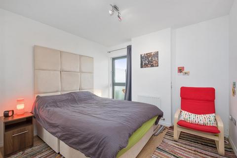 1 bedroom flat to rent, 35 Oval Road, London NW1