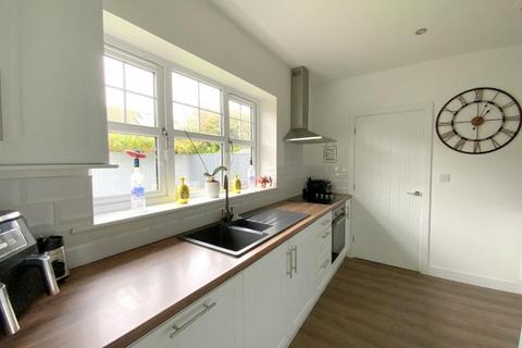 3 bedroom semi-detached house for sale, Meadowlilly Court, Station Road, New Waltham