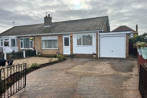 2 bedroom semi-detached bungalow for sale, Elizabeth Court, Skegness PE24