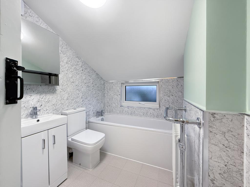 Four-Piece Family Bathroom