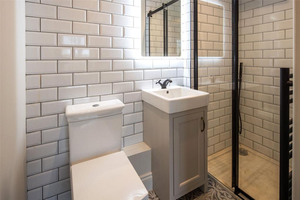 En Suite 2