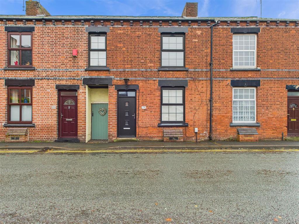 CAM01407 G0-PR0025-STILL005.jpg