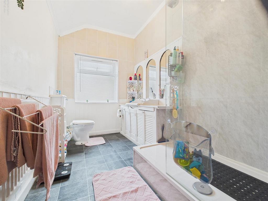 CAM01407 G0-PR0019-STILL001.jpg