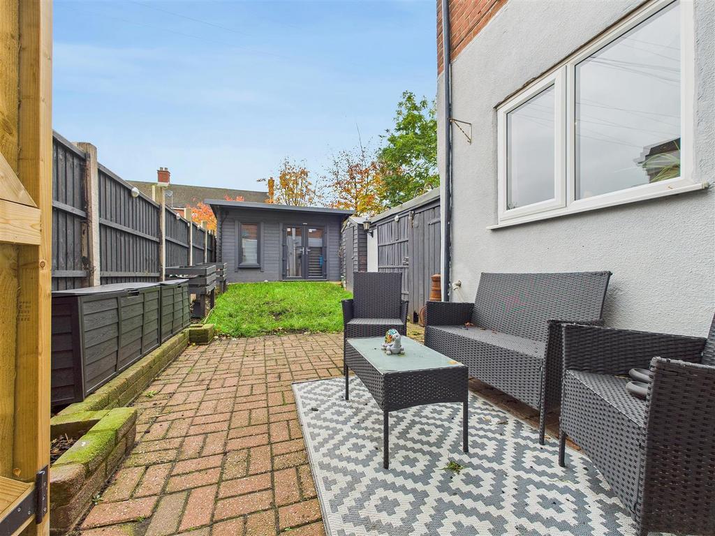 CAM01407 G0-PR0019-STILL010.jpg