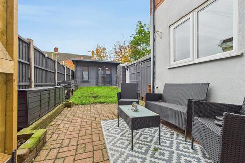 3 bedroom terraced house for sale, Church Street, Rugeley