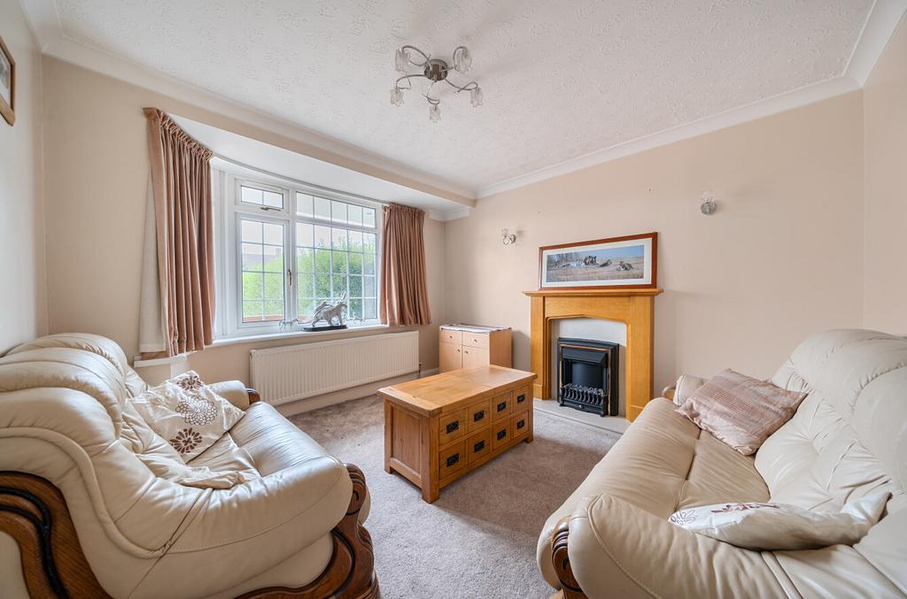 1374962-14-690dcc...