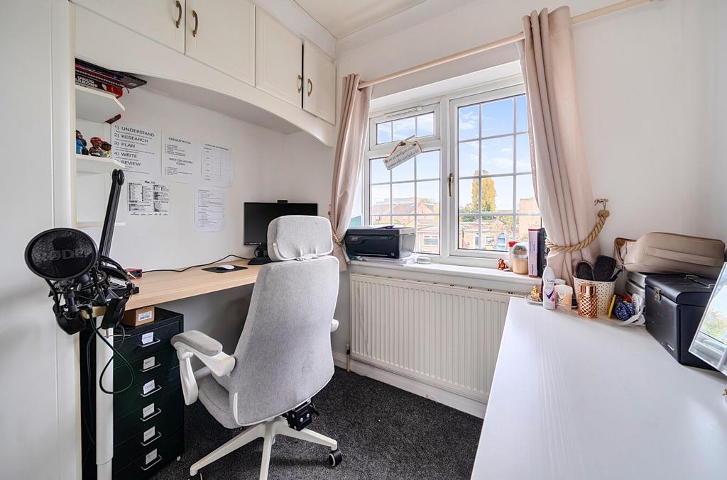 1374962-5-690dcb8...