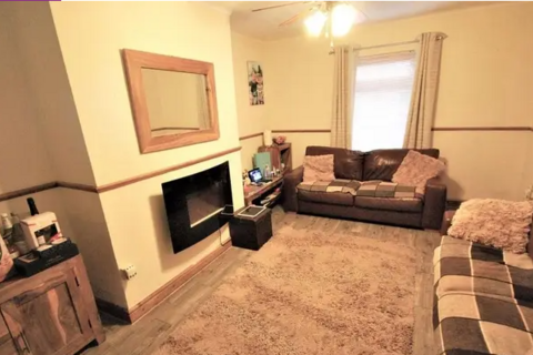 3 bedroom semi-detached house for sale, Commercial Road, Spalding, PE11