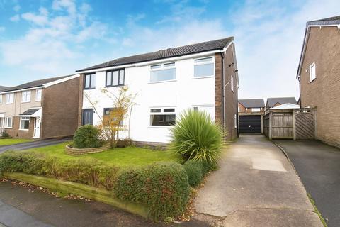 3 bedroom semi-detached house to rent, Rosebay Avenue, Feniscowles