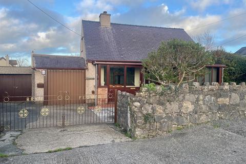 3 bedroom detached bungalow for sale, Rhostrehwfa, Llangefni