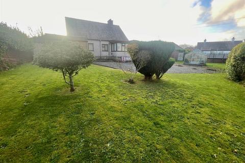 3 bedroom detached bungalow for sale, Rhostrehwfa, Llangefni