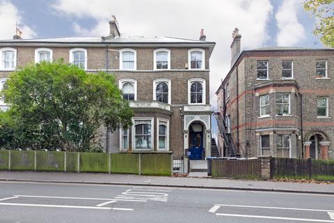 2 bedroom duplex for sale, Central Hill, London SE19