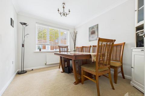 3 bedroom townhouse for sale, Mendip Way, Great Ashby, Stevenage SG1