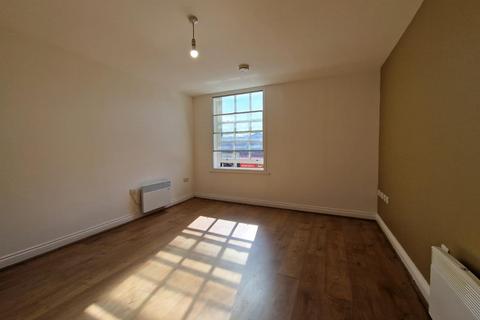 1 bedroom flat to rent, Lord Street, Leigh