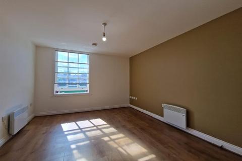1 bedroom flat to rent, Lord Street, Leigh