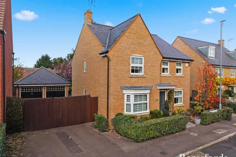 4 bedroom detached house for sale, Champneys Way, Little Canfield, CM6
