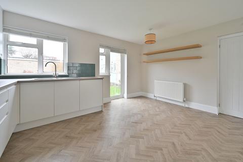 2 bedroom apartment to rent, Pinner Road, Watford, WD19