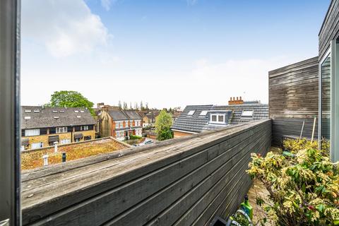 2 bedroom flat to rent, Barmeston Road, London, SE6
