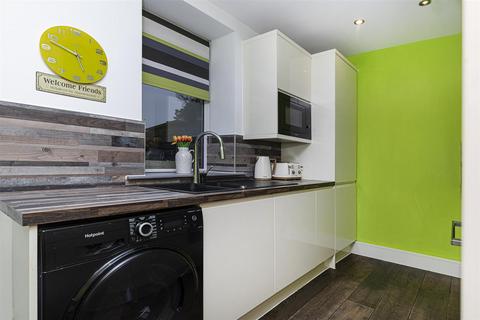 undefined, Parkin Square, Huddersfield HD7