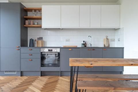 2 bedroom flat for sale, Harold Road, Crystal Palace, London, SE19