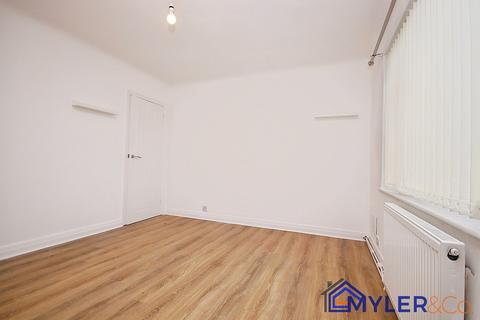 2 bedroom apartment for sale, Birchfield Road, WIDNES, WA8