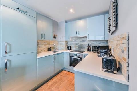 1 bedroom flat for sale, Warwick Building, Chelsea Bridge Wharf, Battersea Park, London, SW11