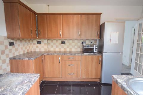 3 bedroom terraced house to rent, Dickerage Road, KT3