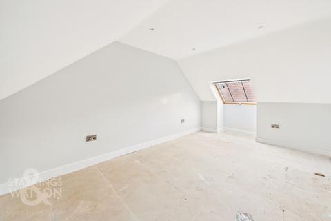 4 bedroom chalet for sale, Mitchells Yard, Mill Road, Winfarthing, Diss
