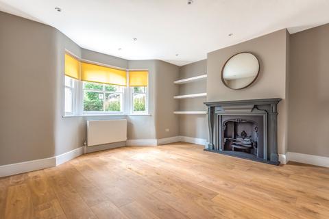 2 bedroom flat to rent, Loughborough Road, London, SW9