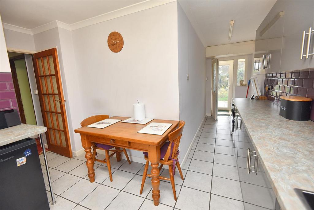 Kitchen/Dining Room